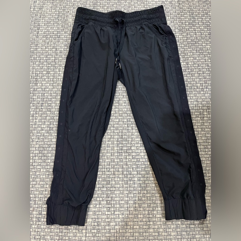 Lululemon Tearaway Pant Black Size 8